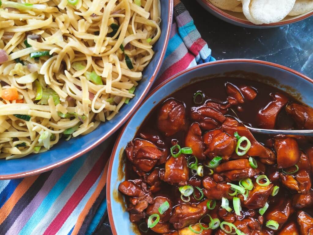 Bami Speciaal met Kip in Oosterse Saus